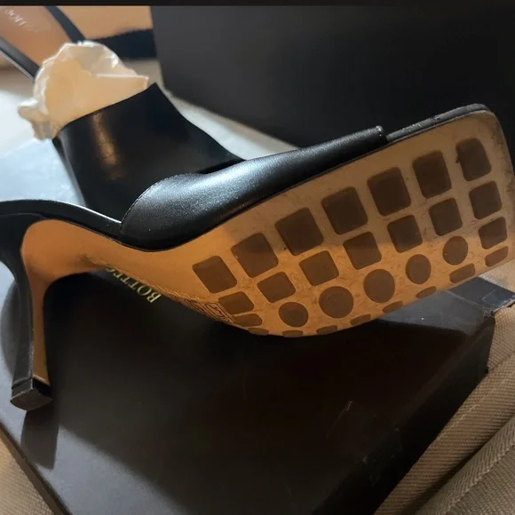 Bottega venta stretch mule in good condition, authentic!! - Picture 3 of 3